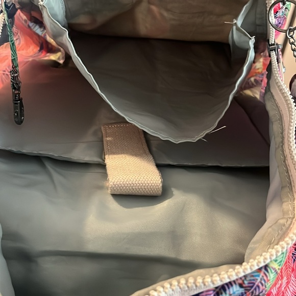 🎉Kipling Seoul XL 17” Laptop BackpackTravel Bag Palm Leaf Pattern Maddie Monkey - Picture 7 of 8